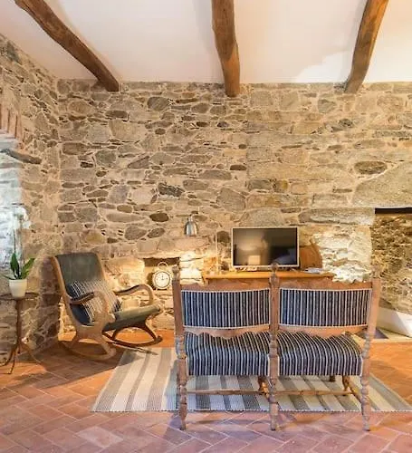 Apartamento Medieval Stone Retreat With Views Stresa